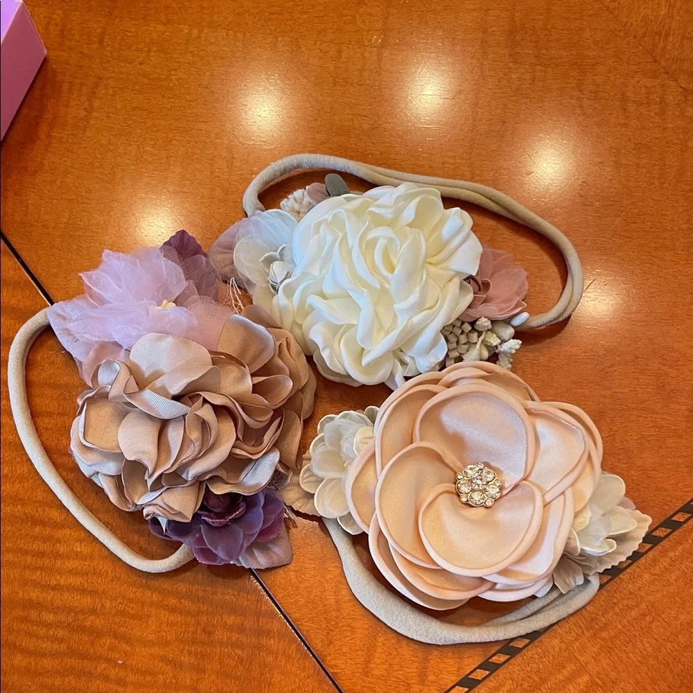 Set of 3 Cream and Pink Floral Hair Accessories /wrist with Vintage Charm